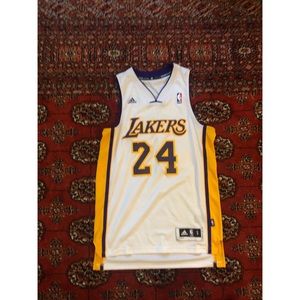 Kobe Bryant 24 lakers jersey